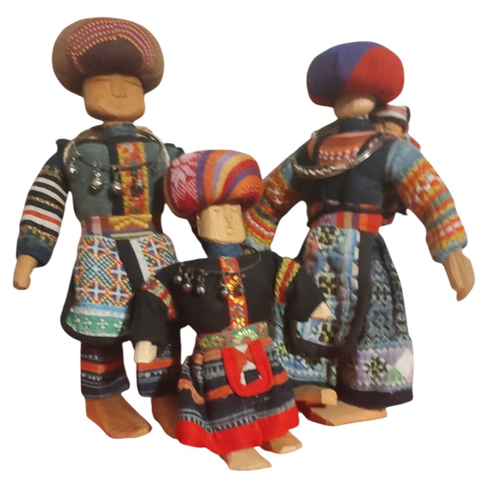 Chinese/Hmong? Handmade Wood Dolls Family: Father, Mother with Baby, Child